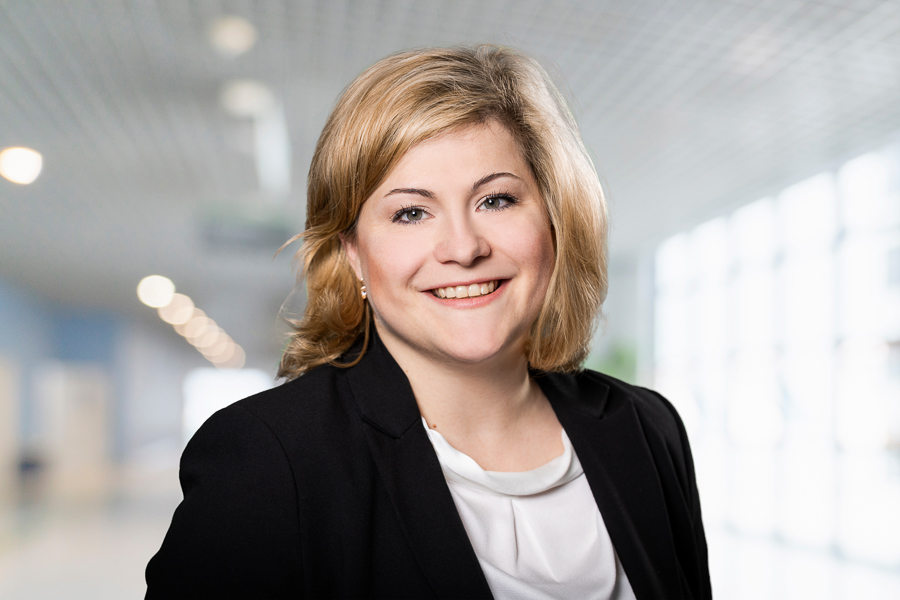 blue inspection - Dr. Nicole H&uuml;bel